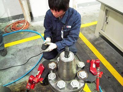 ���̰���